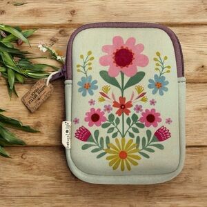 Natural Life Floral Patterned Tumbler Pouch